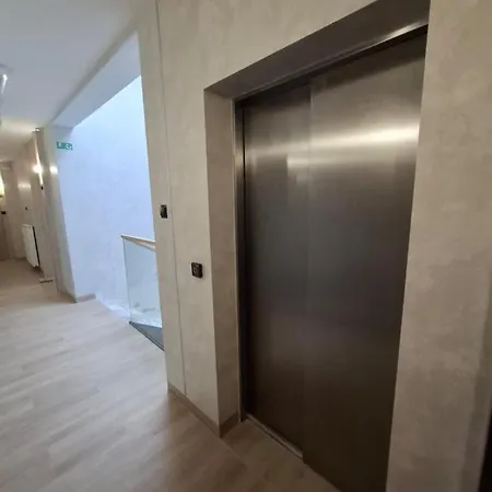 Trimare * シュトゥトボ